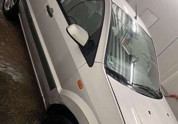 Ford Fusion 190.000 km 1.200 &euro; Lengenfeld 08485