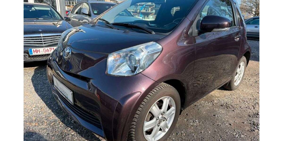 Toyota iQ 95.200 km 5.590 &euro; Hamburg 22179