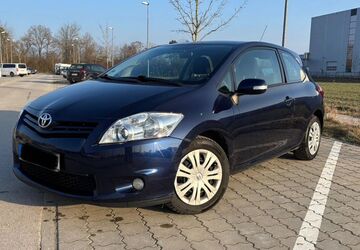 Toyota Auris 123.600 km 5.400 &euro; Moosburg 85368