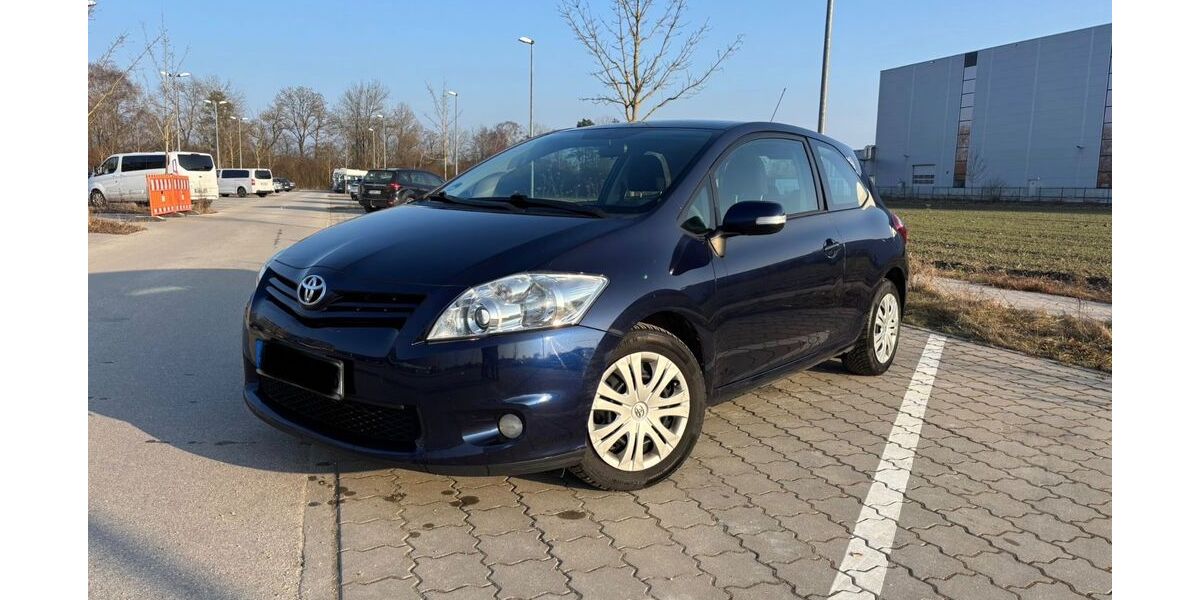 Toyota Auris 123.600 km 5.400 &euro; Moosburg 85368