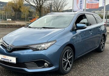Toyota Auris 96.676 km 17.255 &euro; Gernsbach 76593