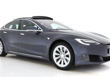 Tesla Model S 136.989 km 23.245 &euro; Teuge/Holland 