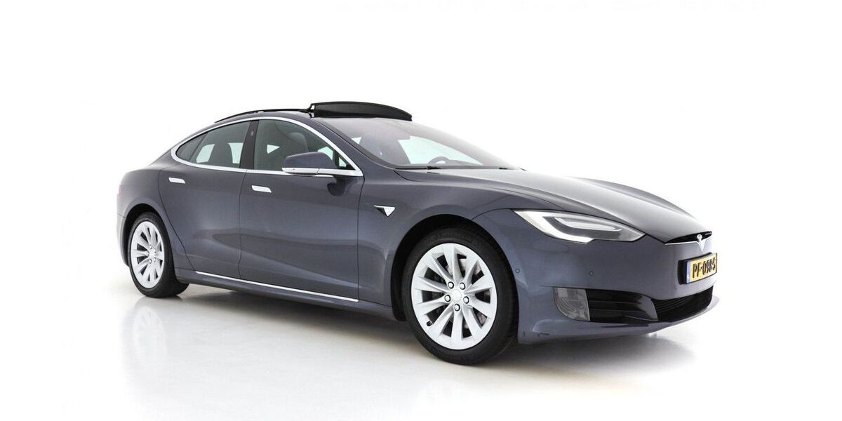 Tesla Model S 136.989 km 23.245 &euro; Teuge/Holland 
