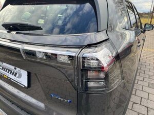 Suzuki SX4 S-Cross S-CROSS 1.5 COMF.+ALLGRIP AGS 5.228 km 25.990 &euro; Höhenkirchen-Siegertsbrun 85635