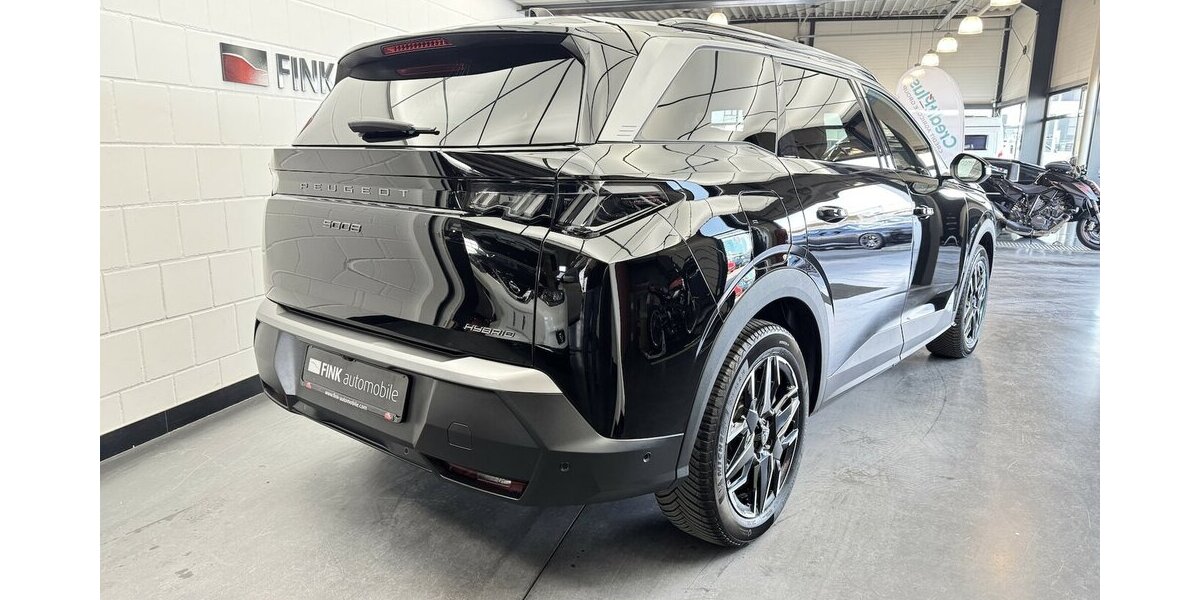 Peugeot 5008 145 Mild Hybrid Allure7 Sitzer LED 360°Cam 35.800 km 27.320 &euro; Lich 35423