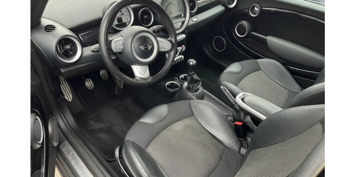 Mini Cooper_S_Chili_Xenon_1.Hand_BMW_Scheckheft_MINI 119.106 km 6.500 &euro; Berlin 10247