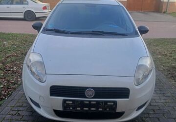 Fiat Punto 142.000 km 2.200 &euro; mahlow 15831