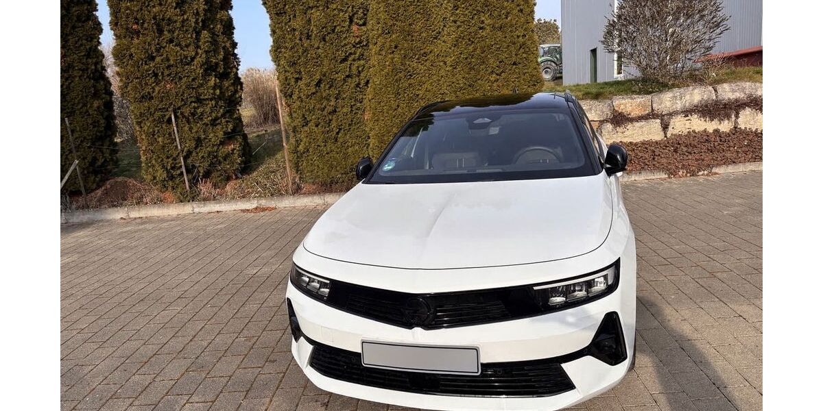 Opel Astra 11.800 km 28.490 &euro; Burgstetten 71576