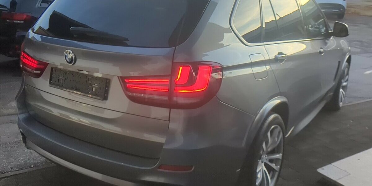 BMW X5 xDrive 30 d *M-Paket, shadow* 114.000 km 32.880 &euro; Bad Tölz 83646