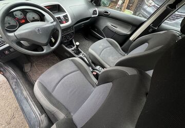 Peugeot 206 98.000 km 3.400 &euro; Bensheim 64625