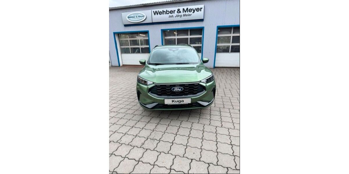 Ford Kuga 2.200 km 32.900 &euro; Geestland 27624