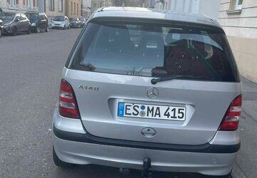 Mercedes-Benz 190 210.000 km 1.090 &euro; Esslingen 73728