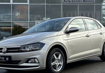 VW Polo VI 1.0 TSI Comfortline PDC/SHZ/ISOFIX/TOUCH 102.216 km 11.900 &euro; Villingen-Schwenningen 78054