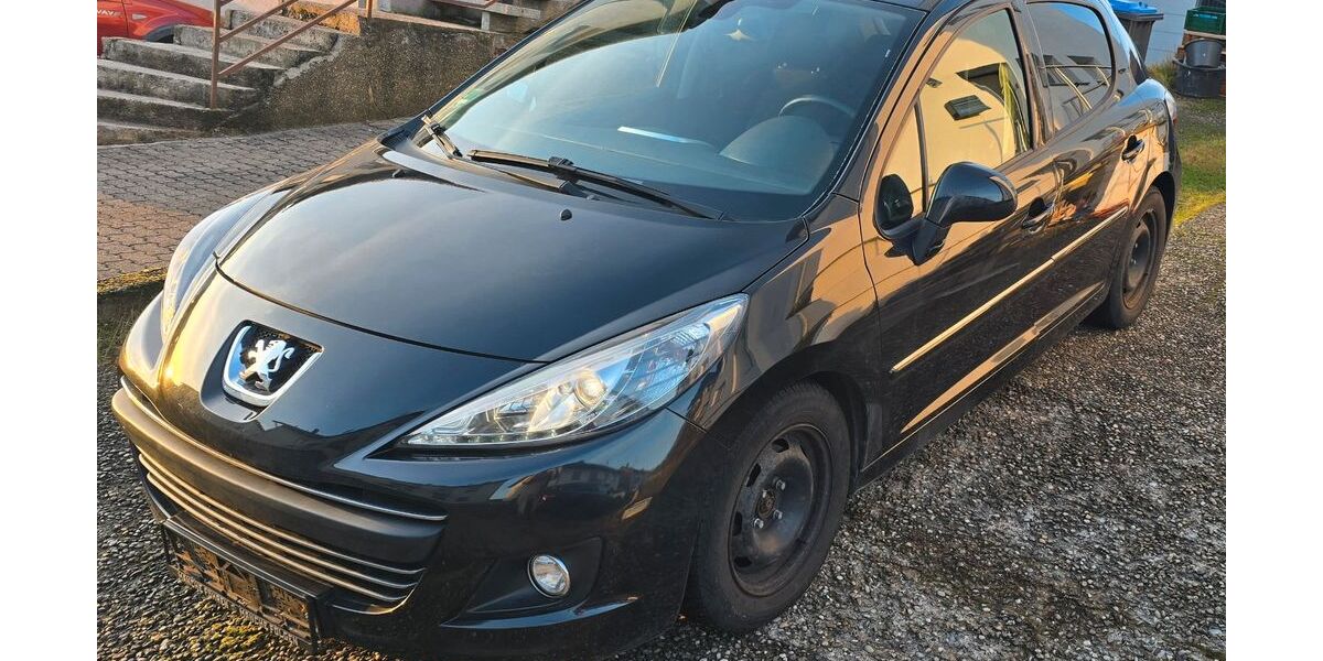 Peugeot 207 202.000 km 1.200 &euro; Völklingen 66333