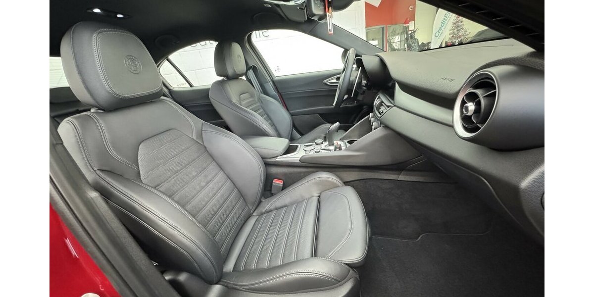 Alfa Romeo Giulia 2.0 Veloce Q4 FULL LED LEDER 12.200 km 33.780 &euro; Lich 35423