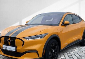 Ford Mustang Mach-E 54.491 km 25.499 &euro; Bamberg 96052