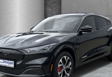 Ford Mustang Mach-E 3.000 km 41.900 &euro; Celle 29223