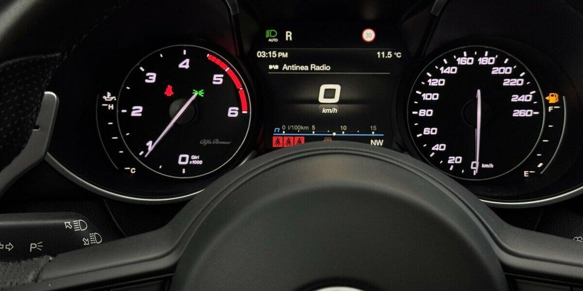 Alfa Romeo Giulia 2.2 D Q4 Veloce Leder Panoramadach 36.700 km 35.790 &euro; Lich 35423