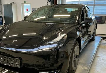 Tesla Model 3 57.247 km 29.885 &euro; Uetersen bei Hamburg 25436