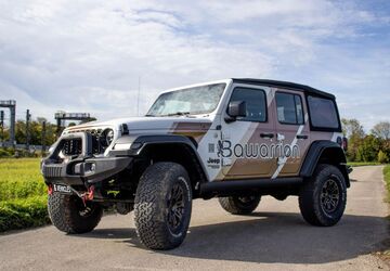 Jeep Wrangler 37.100 km 58.900 &euro; München 81825