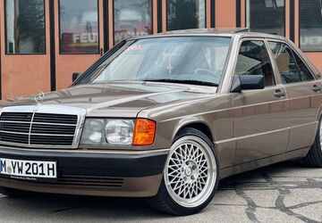 Mercedes-Benz 190 136.500 km 14.900 &euro; München 80937