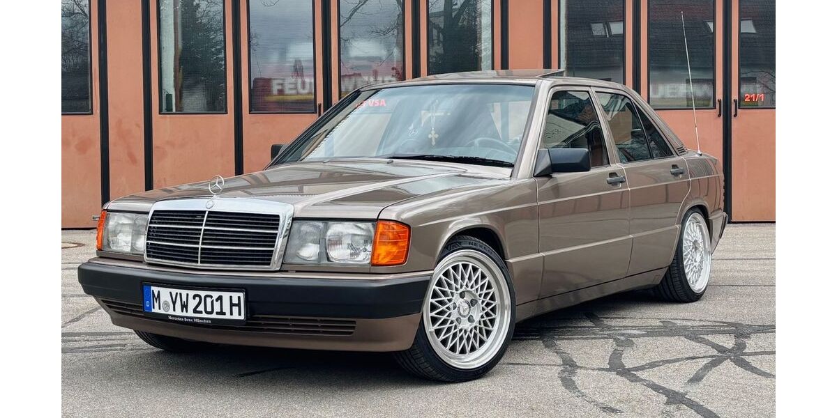 Mercedes-Benz 190 136.500 km 14.900 &euro; München 80937