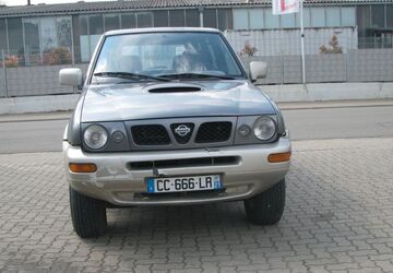 Nissan Terrano 250.000 km 3.500 &euro; Neustadt/Wstr. 67433
