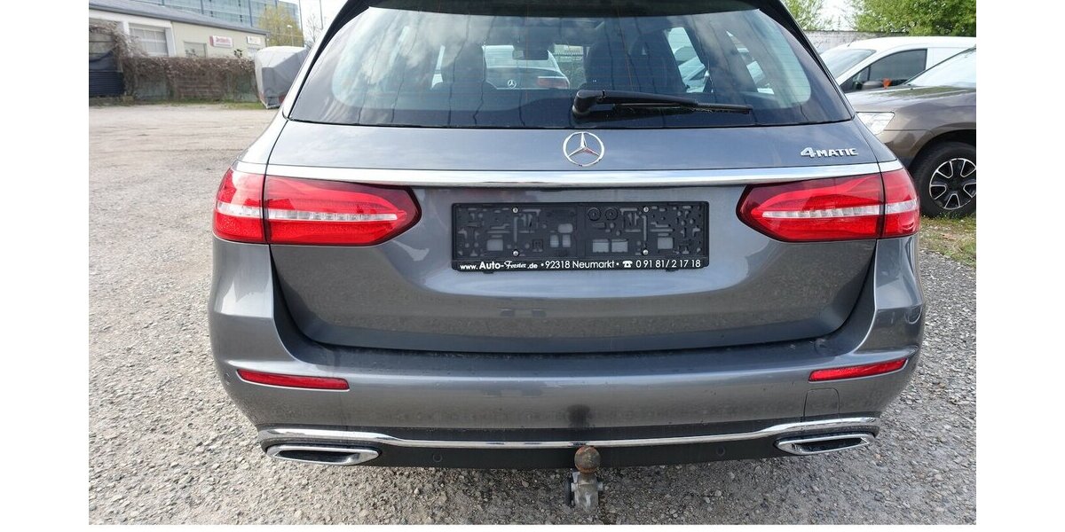 Mercedes-Benz E 220 d 4Matic Avantgarde Leder AHK eGHSD 8x Alu 71.000 km 25.950 &euro; Neumarkt/OPf 92318