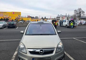 Opel Zafira 218.000 km 1.960 &euro; Frankfurt am Main 60488