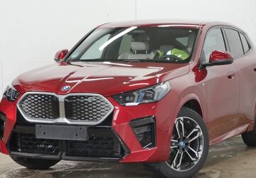 BMW iX2 9.900 km 50.890 &euro; Oberhaching bei München 82041