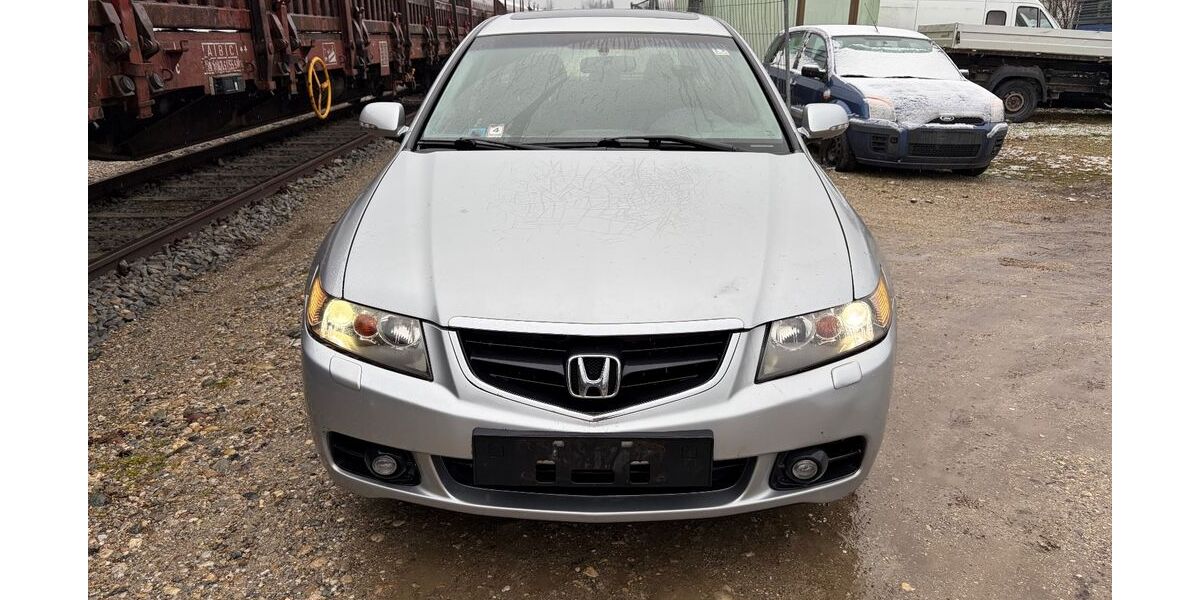 Honda Accord 204.000 km 850 &euro; Rosenheim 83026