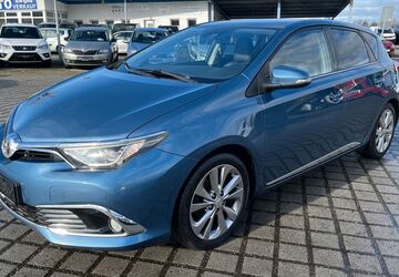 Toyota Auris 135.100 km 9.850 &euro; Kodersdorf 02923