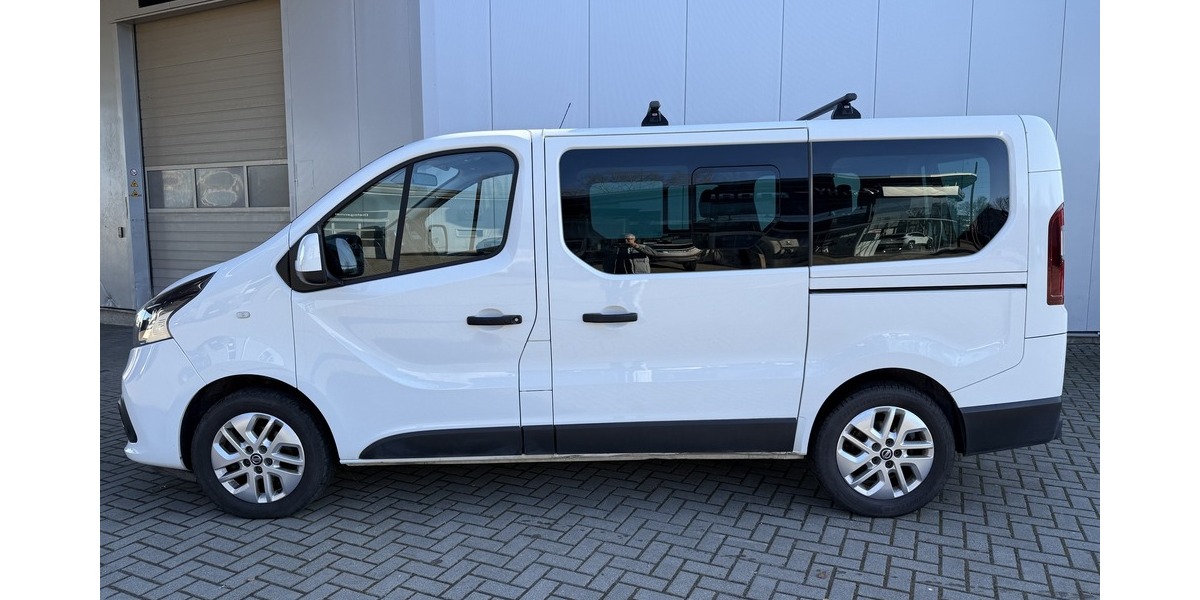 Nissan NV300 Kombi L1H1 PREMIUM Navi 8 Sitzplätze 92.493 km 19.400 &euro; Berlin 10247