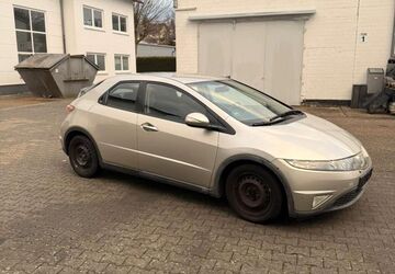 Honda Civic 156.000 km 2.899 &euro; Neckargemünd 69151