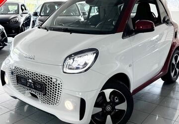 Smart ForTwo 5.882 km 16.950 &euro; Frankfurt/Main 60386