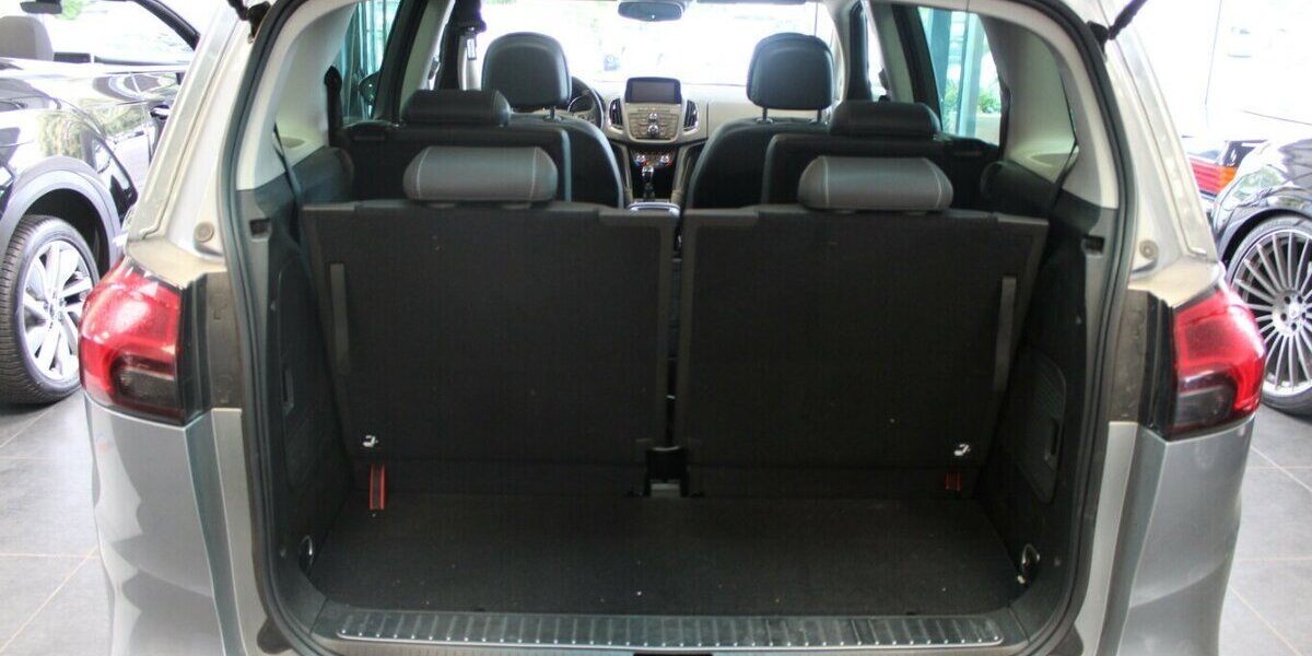 Opel Zafira Tourer 1.4 Turbo - 7-Sitzer - Panorama - AH 131.709 km 9.980 &euro; Euskirchen 53881