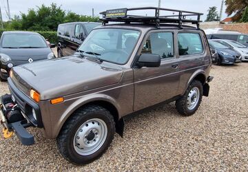 Lada Niva 4.120 km 15.990 &euro; Schönebeck 39218