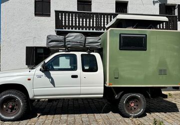 Toyota Hilux 155.800 km 35.000 &euro; Zorneding 85604