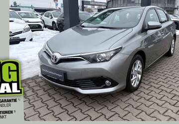 Toyota Auris 72.000 km 12.489 &euro; Nürnberg 90480