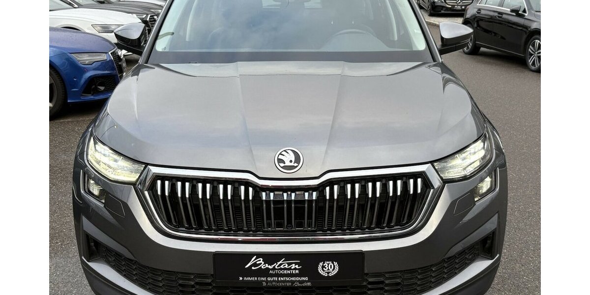 Skoda Kodiaq 1.5 TSI STYLE V+C/DSG/KAMERA/NAVI/DAB/AHK 131.783 km 23.800 &euro; Villingen-Schwenningen 78054