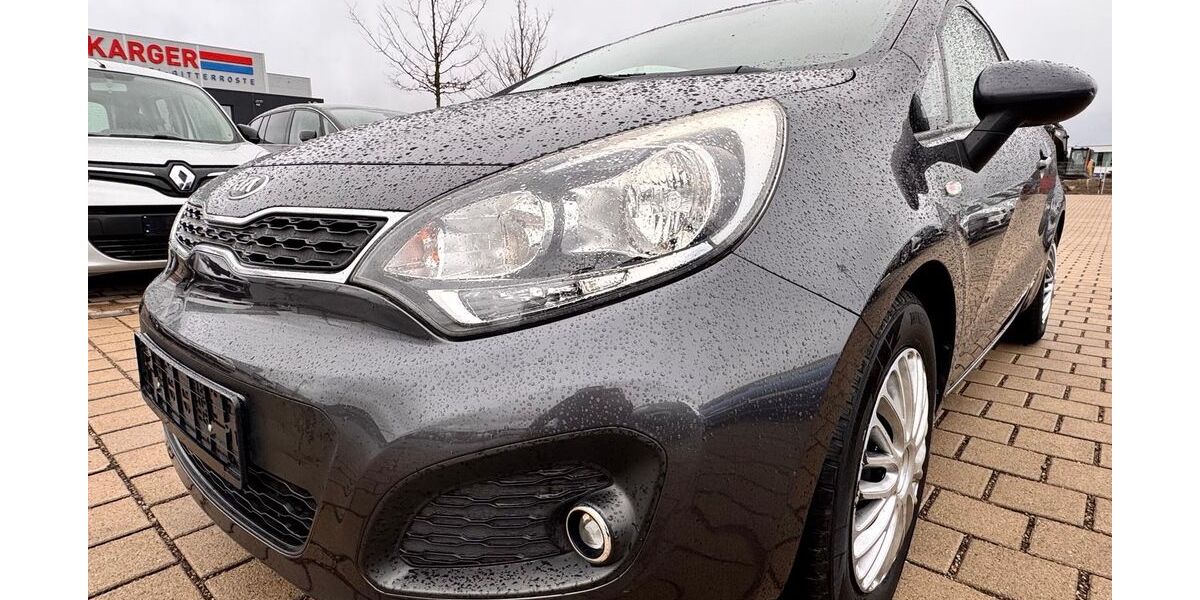 Kia Rio 64.900 km 6.900 &euro; Bad Wurzach 88410