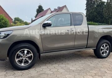 Toyota Hilux 194.000 km 31.000 &euro; Stelle 21435