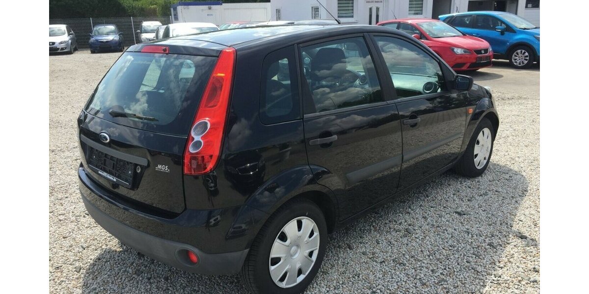 Ford Fiesta Ambiente,4 Türig,Tüv Neu! 136.000 km 2.990 &euro; Himmelkron 95502