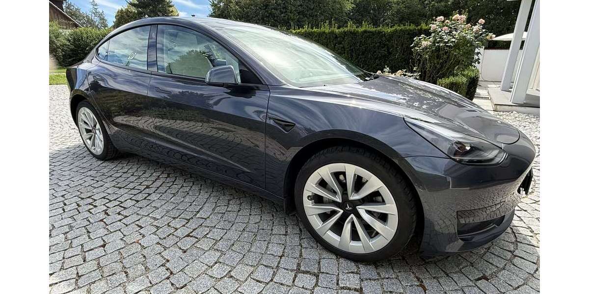 Tesla Model 3 47.507 km 27.500 &euro; Graben 86836