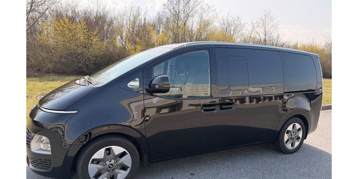 Hyundai STARIA 37.000 km 45.999 &euro; Effeltrich 91090