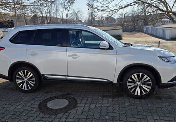 Mitsubishi Outlander 76.000 km 22.990 &euro; Halle 06124