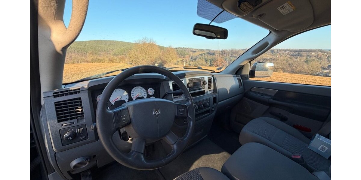 Dodge RAM 1500 Hemi 172.000 km 7.500 &euro; Rudolstadt 07407