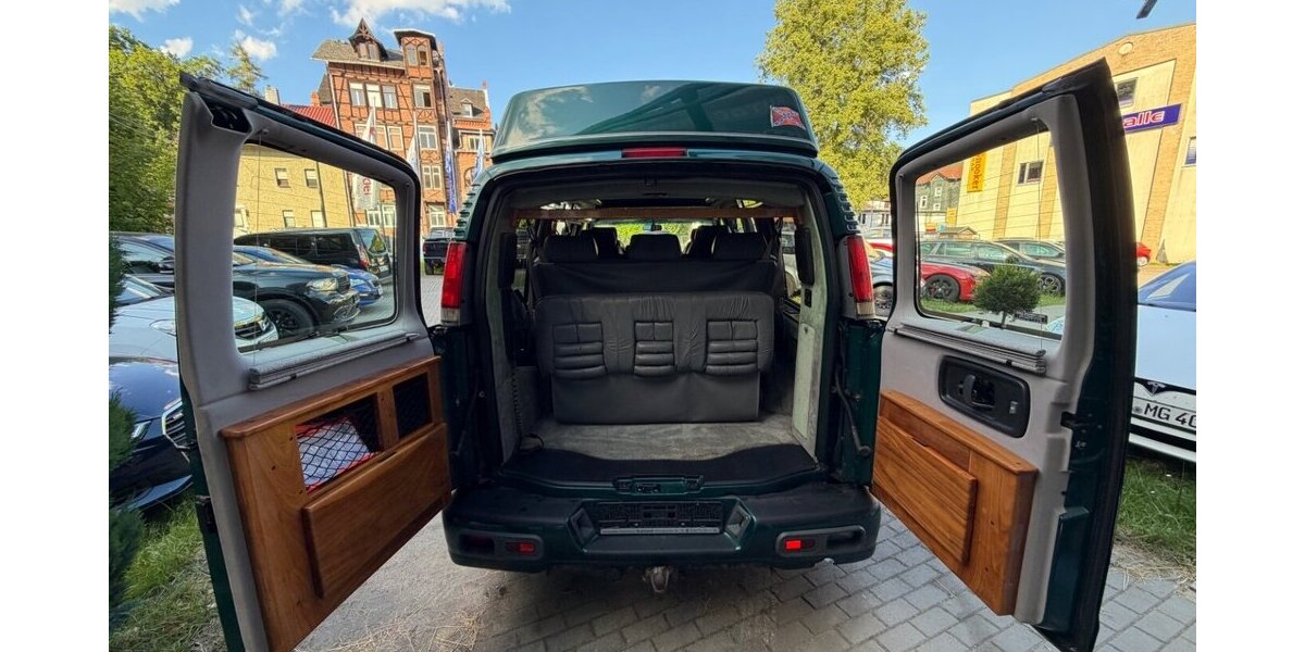 Chevrolet Astro 