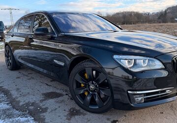 BMW 750 249.800 km 15.300 &euro; Kalletal 32689