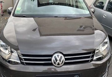 VW Sharan 131.335 km 23.999 &euro; Berlin 13407